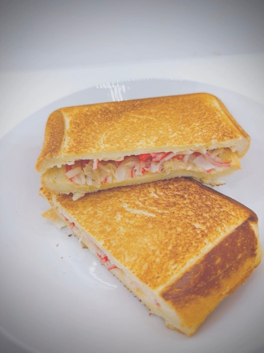 山うにツナマヨホットサンド